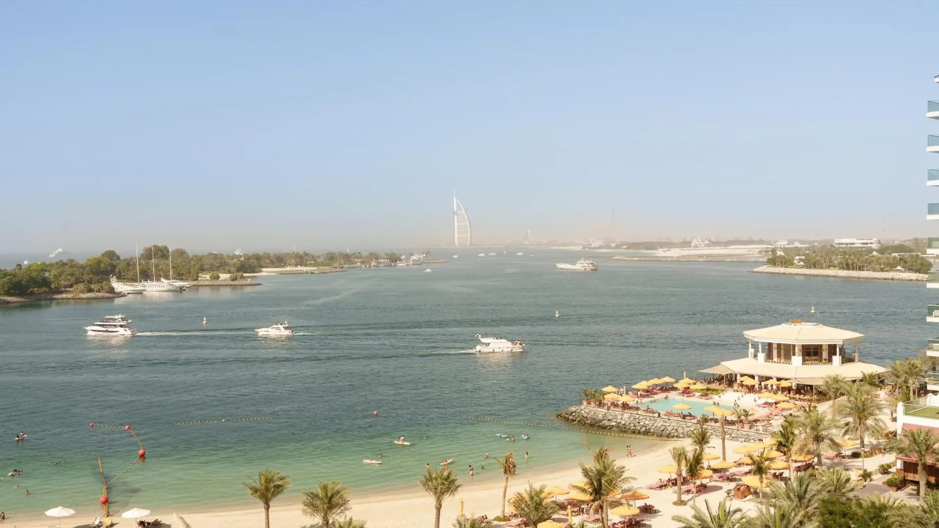 Apartment Daniels 1Br At Shoreline With Sea View Dubai United Arab Emirates