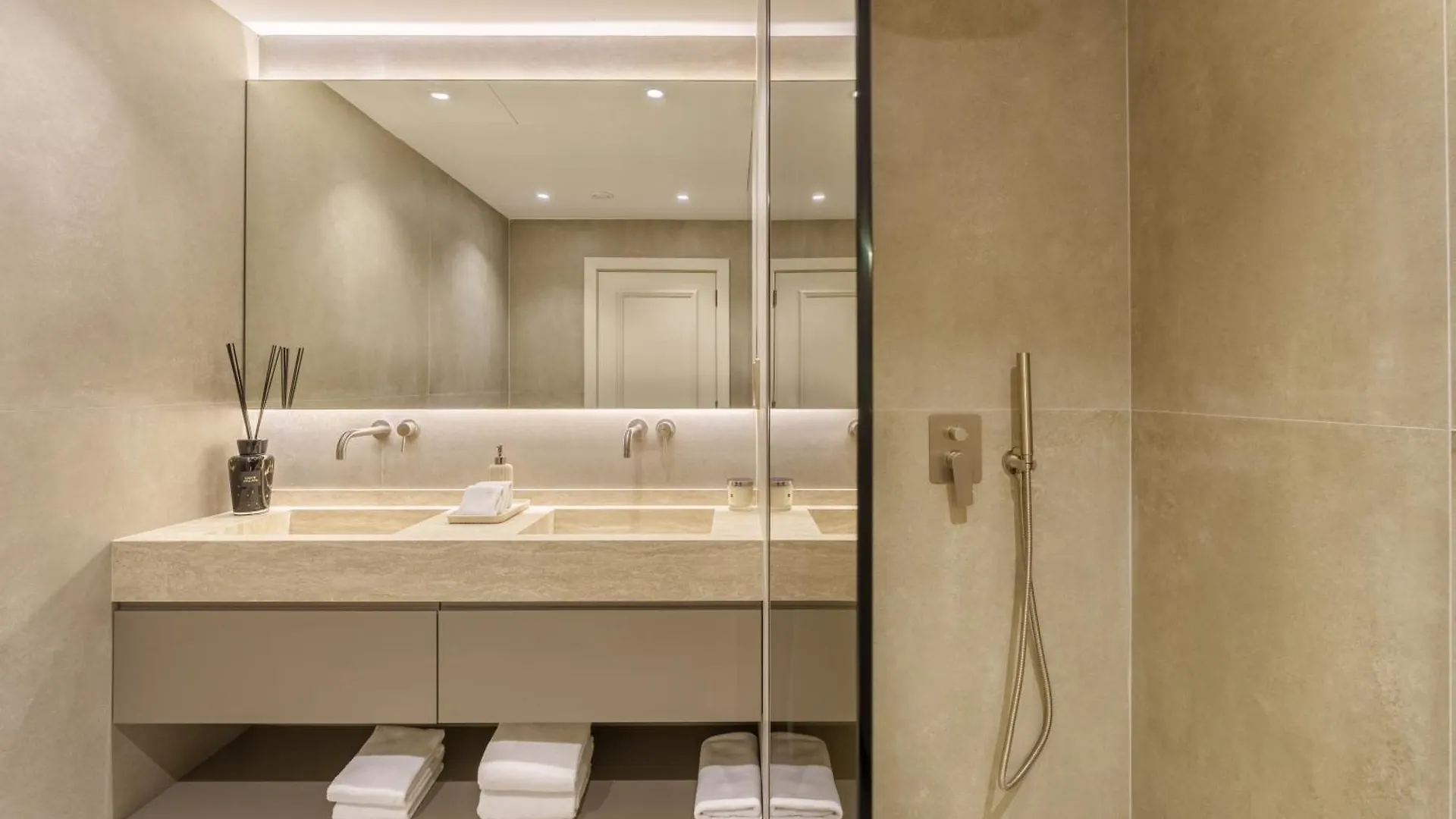 Daniels 1Br At Shoreline With Sea View Dubai 0*,  United Arab Emirates